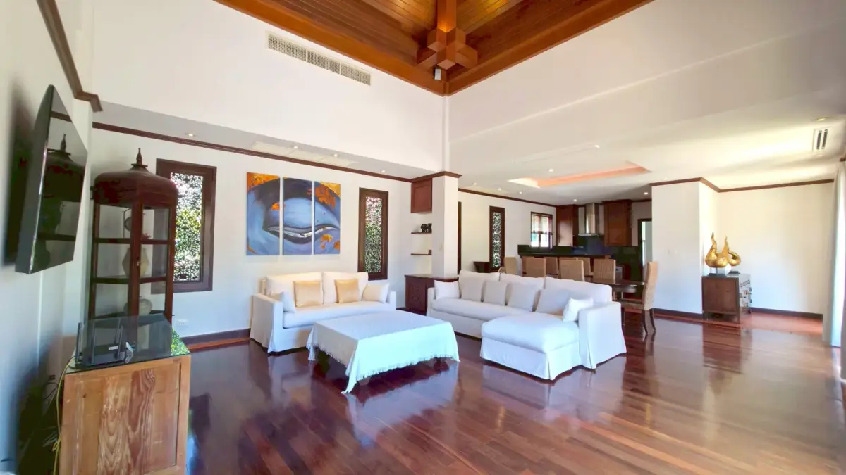 Spacious 4-Bedroom Villa, with pool view in Sai Taan project, on Bangtao / Laguna beach — Bang Tao · 2/30
