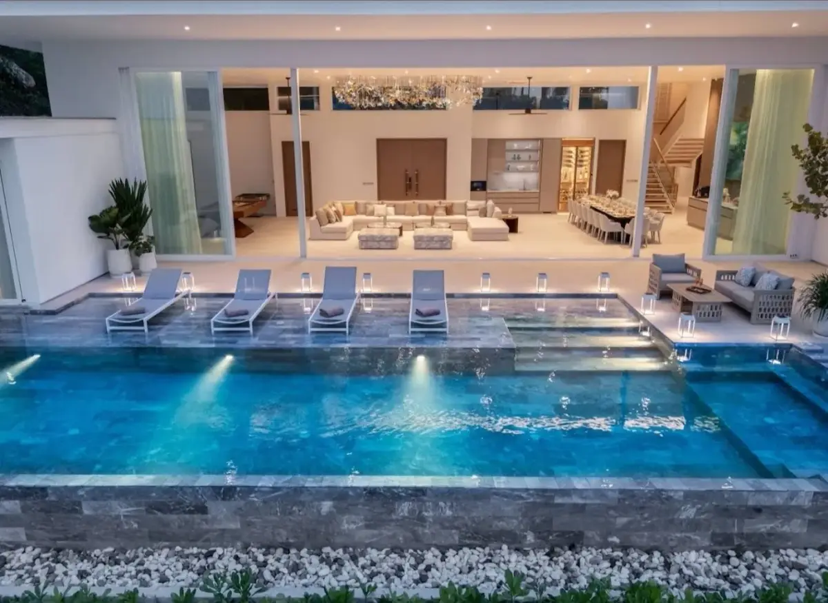 Villa AMANN 8-Bedroom Beachfront Villa — Kamala · 2/55