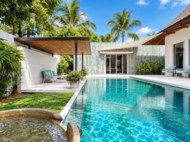 Spacious 4-Bedroom Villa, with pool view in Anchan Hills project, on Bangtao / Laguna beach — Cherng Talay